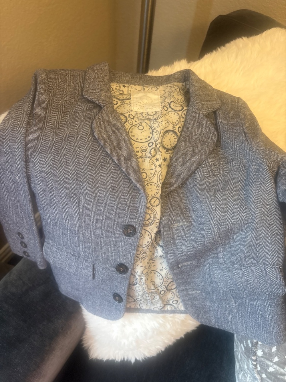 Blazer - Picture 4 of 4